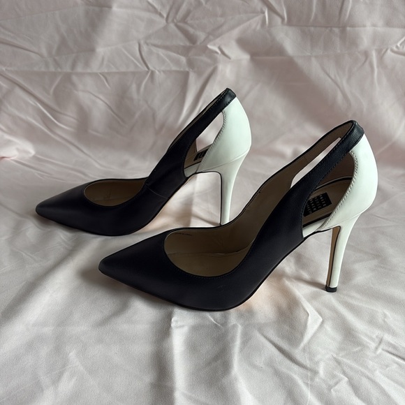White House Black Market Two-Tone Heels - Picture 5 of 12
